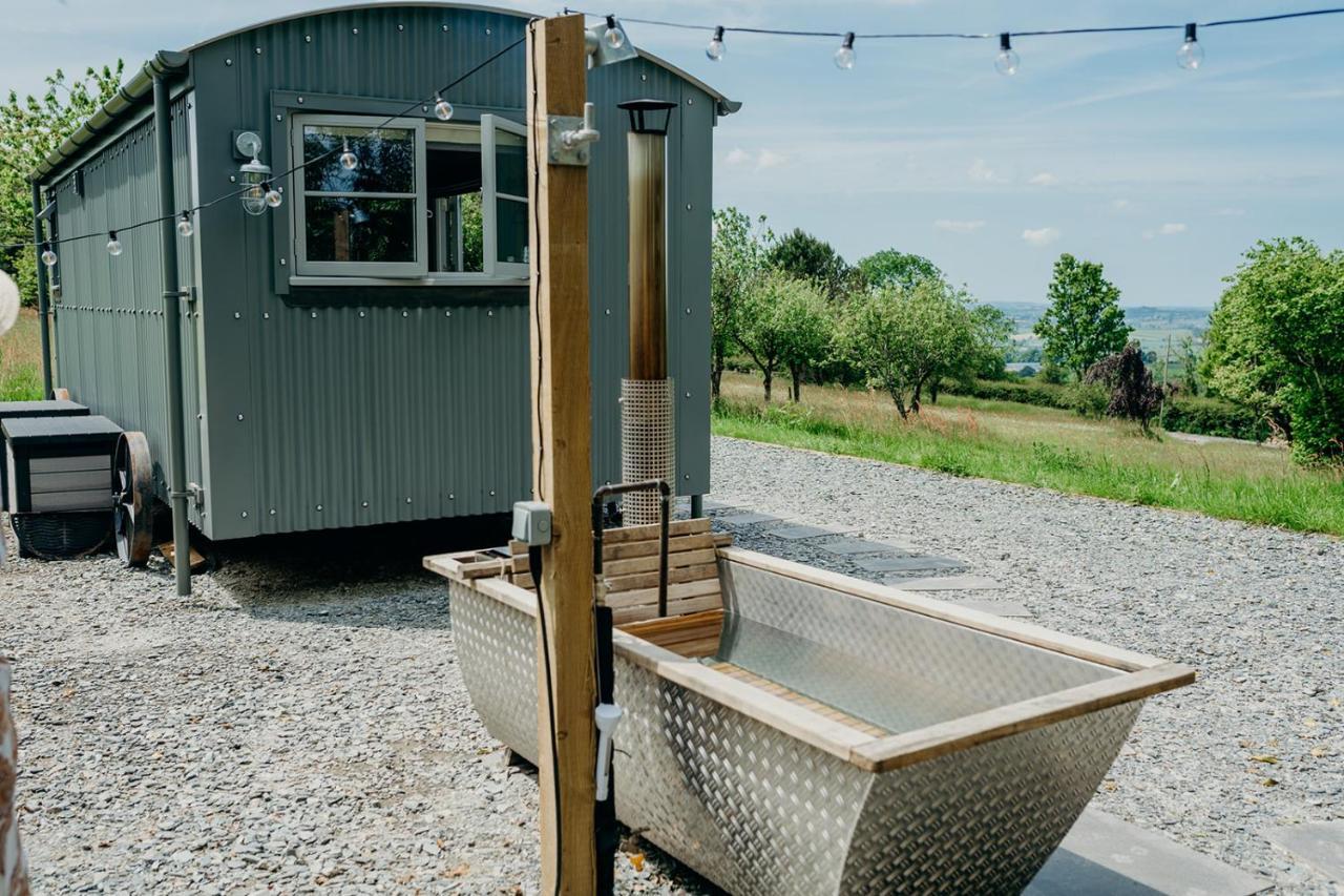 Blatchford Briar - Award Winning Private Shephards Huts With Their Own Secluded Hot Tubs Milton Abbot Eksteriør bilde
