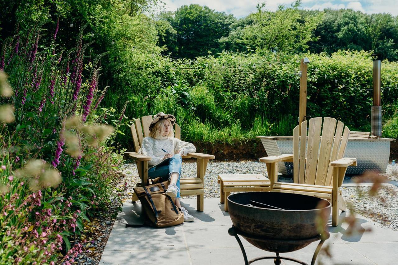 Blatchford Briar - Award Winning Private Shephards Huts With Their Own Secluded Hot Tubs Milton Abbot Eksteriør bilde