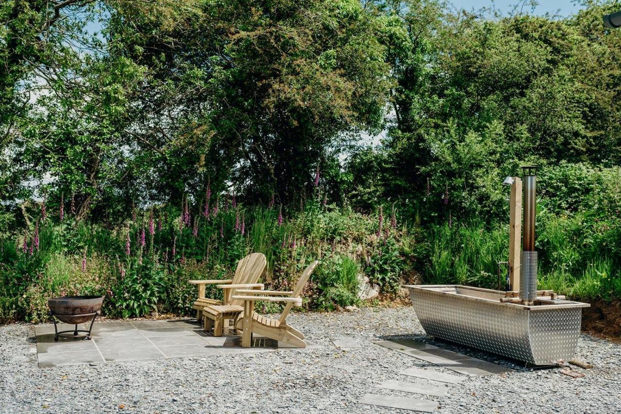 Blatchford Briar - Award Winning Private Shephards Huts With Their Own Secluded Hot Tubs Milton Abbot Eksteriør bilde