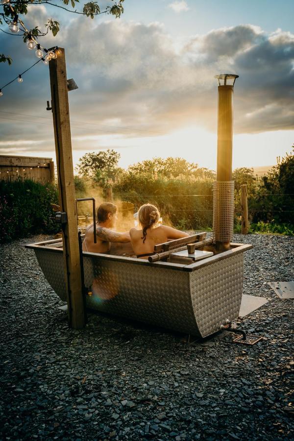 Blatchford Briar - Award Winning Private Shephards Huts With Their Own Secluded Hot Tubs Milton Abbot Eksteriør bilde